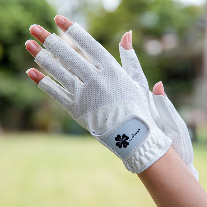 Elevate Your Game with Breathable Non-slip Women's Golf Gloves