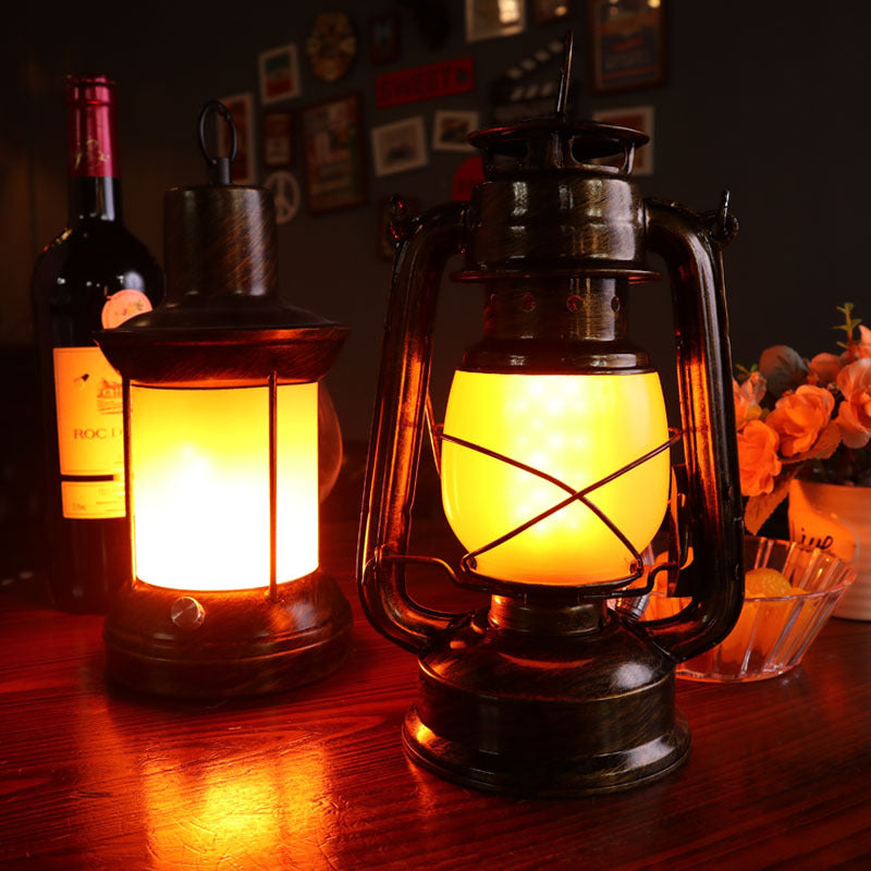 Retro Horse Lantern Outdoor Kerosene Lamp