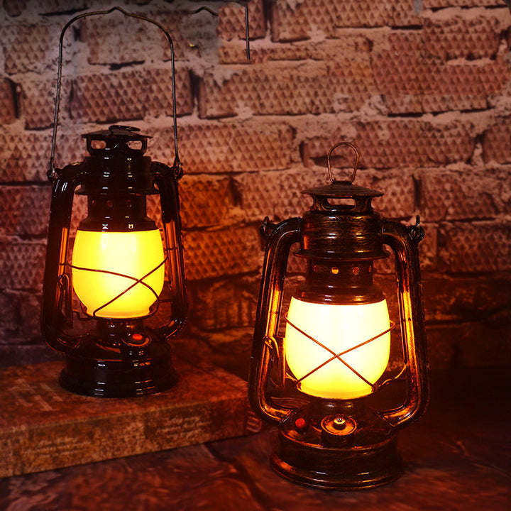 Retro Horse Lantern Outdoor Kerosene Lamp